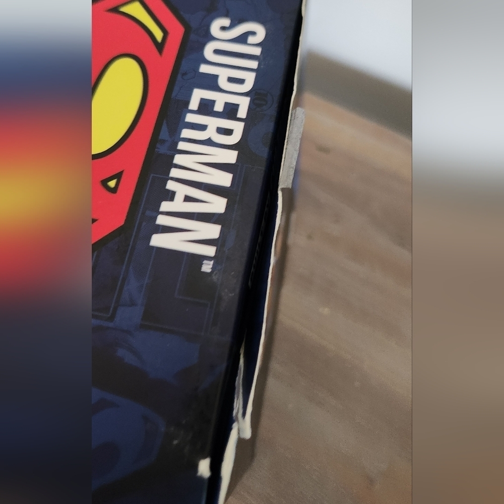 🦸‍♂️Superman Vinyl Figure – Clark Kent Transformation – CultureFly – Open Box - Picture 7 of 16